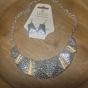 Necklace and earring set never worn